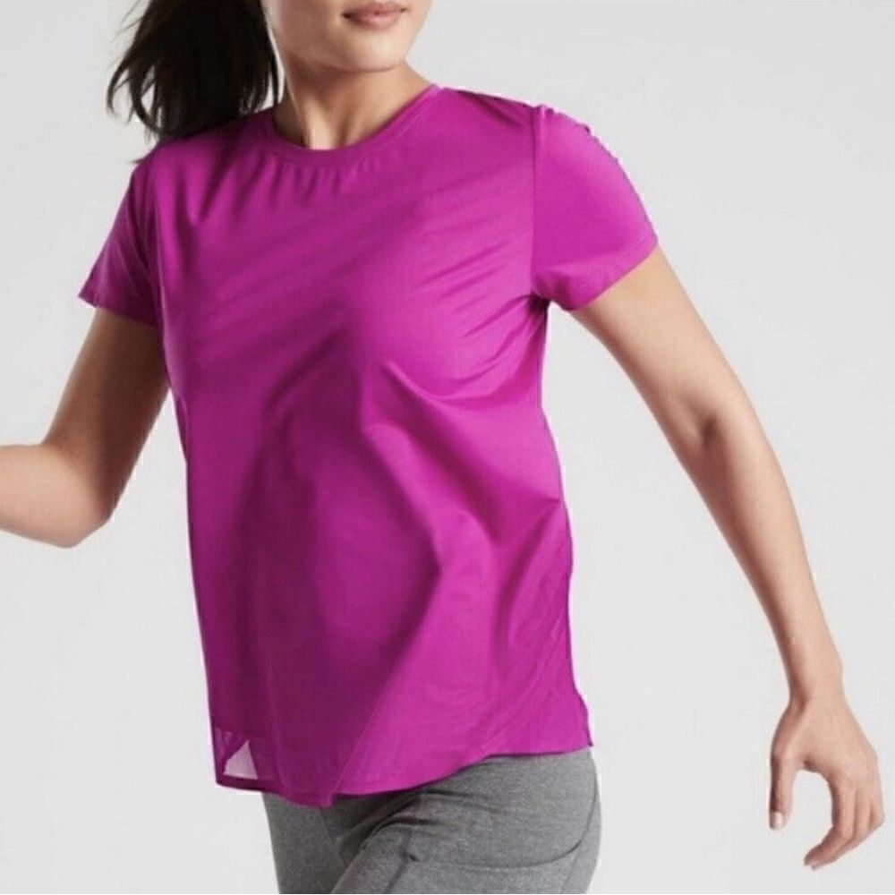 Athleta cadence short sleeve workout top electric fuchsia
